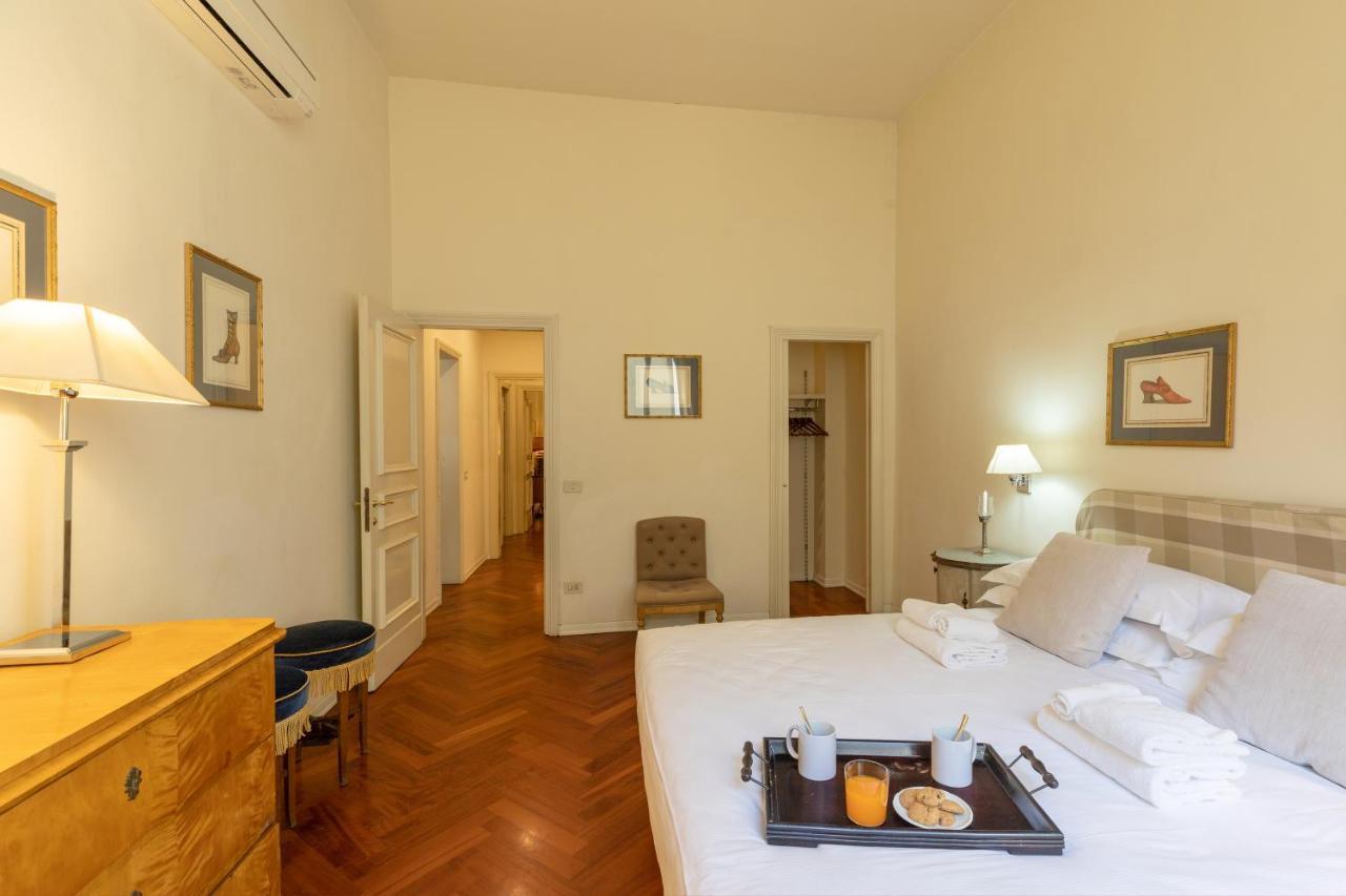 Velluto Elegant Apartment Near The Duomo フィレンツェ エクステリア 写真